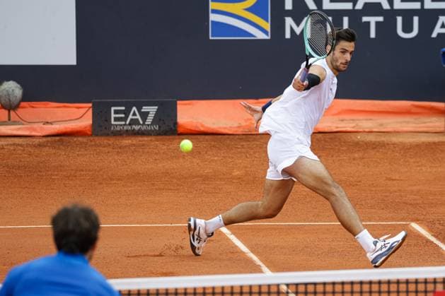 Lorenzo Musetti backhand during Internazionali BNL d Italia, International Tennis match in Rome, Italy, May 14 2025  Copyright: xGiorgioxMaiozzi IPAxSportx xipa-agency.netx xx IPA_57652994 IPA_Agency_IPA57652994