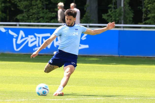 DEU, DFL, 2. FBL Hertha BSC, Training, 14.05.2025, Sportforum, Berlin, DEU, DFL, 2. FBL Hertha BSC, Training, im Bild Kevin Sessa (Hertha BSC Berlin 8) DFL - regulations prohibit any use of Photographs as image sequences and or quasi-video