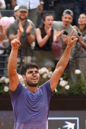 Foto IPP Cavaliere Emiliano. Roma 14 05 2025. Tennis Internazionali d Italia 2025. Nella foto: esulta Carlos Alcaraz. Italy Photo Press - World Copyright italy ITALY  Copyright: xR4924_italyphotopressx
