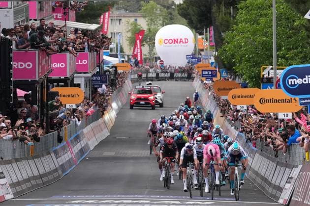 Pedersen Mads of Lidl-Trek pink jersey. Winner of the stage during the stage 5 of the Giro d™Italia from Ceglie Messapica to Matera, Italy - Wednesday, May 14, 2025. - cycling.  Copyright: xGianmattiaxD Alberto xLaPressex