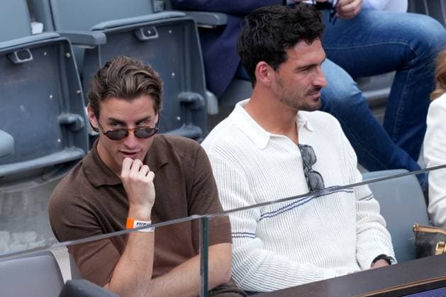 The football players Edoardo Bove and Matt Hummels attend the match of Carlos Alcaraz of Spain against Jack Draper of Great Britain at the Internazionali BNL d Italia 2025 tennis tournament at Foro Italico in Rome, Italy on may 14, 2025. AntoniettaxBaldassarre