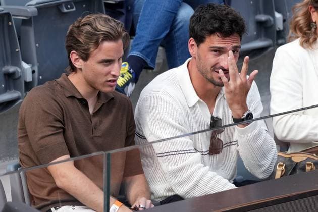 The football players Edoardo Bove and Matt Hummels attend the match of Carlos Alcaraz of Spain against Jack Draper of Great Britain at the Internazionali BNL d Italia 2025 tennis tournament at Foro Italico in Rome, Italy on may 14, 2025. AntoniettaxBaldassarre