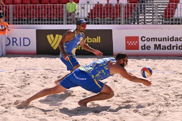 May 14, 2025, Madrid, Madrid, Spain: EDUARD REZNIK and SERGIY POPOV competes during the CEV Beach Volley Nations Cup match between SPAIN and UKRAINE at Parque Deportivo Puerta de Hierro on may 14, 2025 in Madrid, Spain. Madrid Spain - ZUMAc312 20250514_zsp_c312_038 Copyright: xOscarxManuelxSanchezx