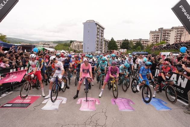 Pedersen Mads of Lidl-Trek before the start during the stage 6 of the Giro d™Italia from Potenza to Napoli, Italy - Thursday, May 15, 2025. - cycling.  Copyright: xMassimoxPaolone LaPressex