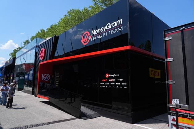 Formel 1 Grand Prix Emilia Romagna 2025 15.05.2025, Autodromo Enzo e Dino Ferrari, Imola, Formel 1 Grand Prix Emilia Romagna 2025 ,im Bild Die neue Hospitality vom MoneyGram Haas F1 Team in Imola.