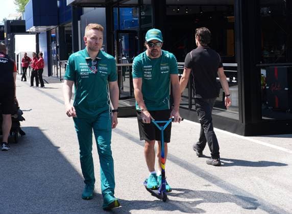 Formel 1 Grand Prix Emilia Romagna 2025 15.05.2025, Autodromo Enzo e Dino Ferrari, Imola, Formel 1 Grand Prix Emilia Romagna 2025 ,im Bild Fernando Alonso (ESP), Aston Martin Aramco Cognizant Formula One Team