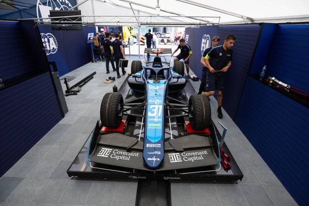 AUTO - FORMULA 3 2025 - IMOLA 31 HO Christian (sgp), DAMS Lucas Oil, Dallara F3 2025, action scrutineering illustration during the 3rd round of the 2025 FIA Formula 3 Championship from May 16 to 18, 2025 on the Autodromo Internazionale Enzo e Dino Ferrari, in Imola, Italy - ImolaItaly  Copyright: xJavierxJimenezx