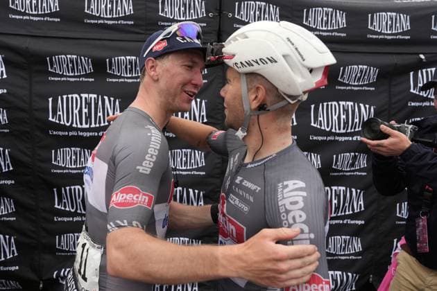 Groves Kaden Alexander of Alpecin-Deceuninck winner of the stage during the stage 6 of the Giro d™Italia from Potenza to Napoli, Italy - Thursday, May 15, 2025. - cycling.  Copyright: xGianxMattiaxD Alberto LaPressex