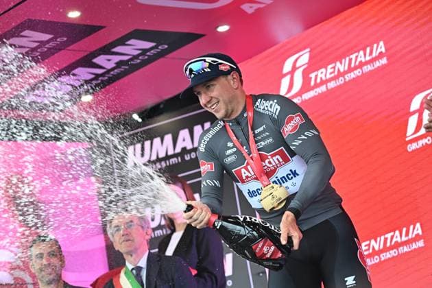 May 15, 2025, Napoli, ITALY: Australian rider Kaden Alexander Groves of Alpecin-Deceuninck team celebrate on the podium after winning the 6th stage of the 108 Giro d Italia 2025, cycling race over 227 km from Potenza to Napoli. Napoli, Italy, 15May 2025. ANSA LUCA ZENNARO. Giro: Groves Vince La Sesta Tappa, Pedersen Rimane In Rosa  - ZUMAa110 20250515_zaf_a110_039 Copyright: xLucaxZennarox