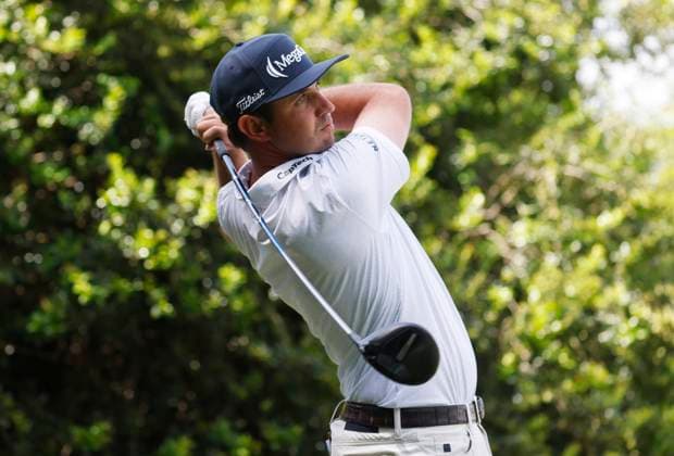 J. T. Poston hits his tee shot on the 14th hole in the first round of the 2025 PGA, Golf Herren Championship at the Quail Hollow Club in Charlotte, North Carolina on Thursday, May 15, 2025.  CHA202405152075 TANNENxMAURY