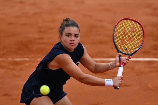 Internazionali BNL D Italia 2025 - Day Eleven Jasmine Paolini (ITA) competes against Peyton Stearns (USA) during the Internazionali BNL d Italia Day Eleven at Foro Italico in Rome, Italy, on May 15, 2025. Rome Italy Italy  Copyright: xDomenicoxCippitellix originalFilename:cippitelli-itainter250515_npYzB.jpg