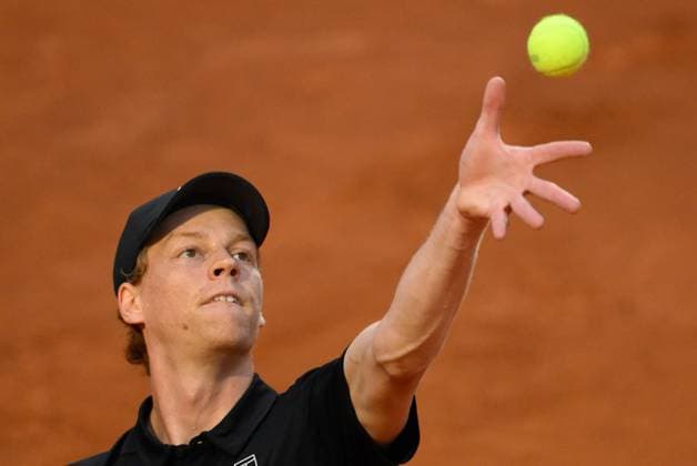 Jannik Sinner (ITA) during the quarter-finals against Casper Ruud (NOR) of the ATP, Tennis Herren Master 1000 Internazionali BNL d Italia tournament at Foro Italico on May 15, 2025 Fabrizio Corradetti LiveMedia  Copyright: xFabrizioxCorradetti IPAxSportx xipa-agency.netx xx IPA_57733350 IPA_Agency_IPA57733350