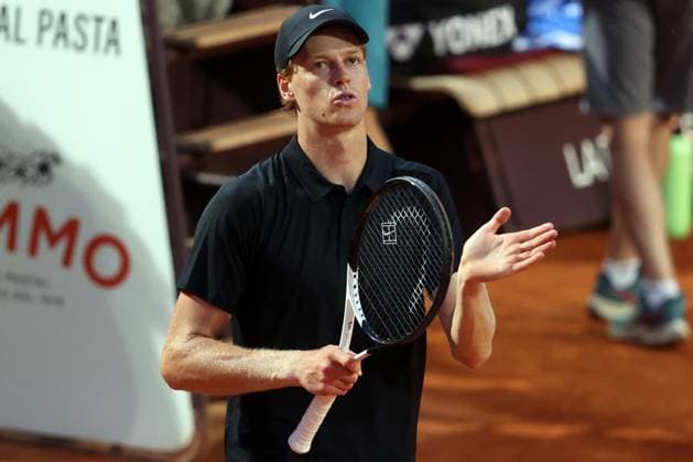 Rome, Italy 05 15 2025: Quarterfinal, men s singles, match Jannik Sinner (ITA) wins against Casper Ruud (NOR) during the Internazionali BNL d Italia 2025 ATP, Tennis Herren Masters Men s 1000 circuit in Rome at the Foro Italico.  Copyright: xmarcoxiacobuccix xipa-agency.netx xmarcoxiacobuccix 0818637361st