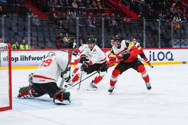 Ice hockey, Eishockey - IIHF WC 2025 STOCKHOLM,SWEDEN,15.MAY.25 - ICE HOCKEY - IIHF Ice Hockey World Championship, WM, Weltmeisterschaft 2025, group stage, Austria vs Canada. Image shows Bo Horvat (CAN) and Vinzenz Rohrer (AUT).  GEPAxpictures xMaticxKlansek