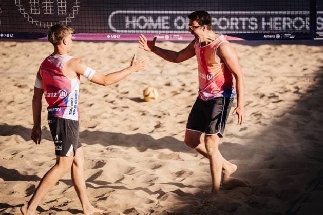 Beachvolleyball Männer Allianz German Beach Tour 2025 Tourstop Düsseldorf 15.05.2025 v.l. Luis Kubo und Jonas Kaminski Düsseldorf Robert-Lehr-Ufer Nordrhein-Westfalen Deutschland