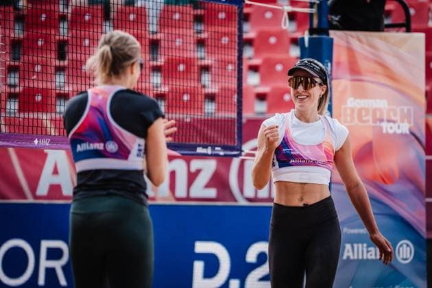 Beachvolleyball Frauen Allianz German Beach Tour 2025 Tourstop Düsseldorf 15.05.2025 v.l. Nina Interwies und Louisa Marunde jubeln Düsseldorf Robert-Lehr-Ufer Nordrhein-Westfalen Deutschland