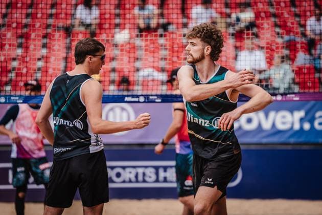 Beachvolleyball Männer Allianz German Beach Tour 2025 Tourstop Düsseldorf 15.05.2025 v.l Yannik Ahr und Luis Henrichs Düsseldorf Robert-Lehr-Ufer Nordrhein-Westfalen Deutschland