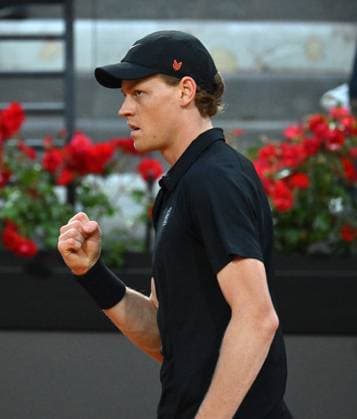 (250516) -- ROME, May 16, 2025 -- Jannik Sinner celebrates a point during the men s singles quarter final match between Jannik Sinner of Italy and Casper Ruud of Norway at the ATP, Tennis Herren Italian Open in Rome, Italy, May 15, 2025. (Photo by Xinhua) (SP)ITALY-ROME-TENNIS-ATP-ITALIAN OPEN-JANNIK SINNER VS CASPER RUUD AlbertoxLingria 