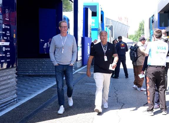 Formel 1 Grand Prix Emilia Romagna 2025 16.05.2025, Autodromo Enzo e Dino Ferrari, Imola, Formel 1 Grand Prix Emilia Romagna 2025 ,im Bild Moderator Florian König (RTL), Moderator Kai Ebel (RTL)