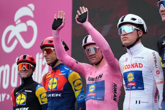 Pedersen Mads of Lidl-Trek pink jersey during the stage 7 of the Giro d™Italia from Castel di Sangro to Tagliacozzo, Italy - Friday, May 16, 2025. - cycling.  Copyright: xGianxMattiaxD Alberto LaPressex