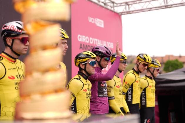 Kooij Olav of Team Visma Lease A Bike, cyclamen jersey, during the stage 7 of the Giro d™Italia from Castel di Sangro to Tagliacozzo, Italy - Friday, May 16, 2025. - cycling.  Copyright: xMassimoxPaolone LaPressex