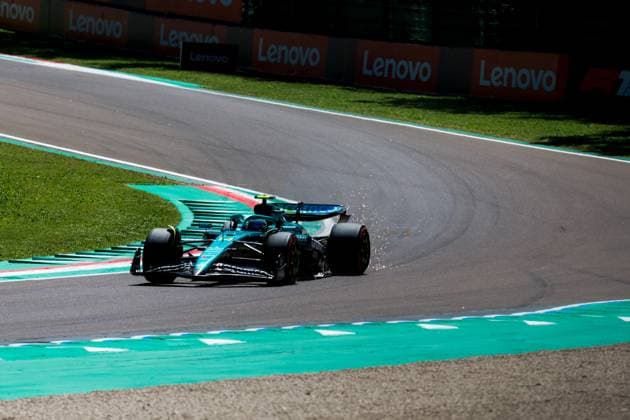 Formula 1 AWS Gran Premio del Made in Italy e dell Emilia-Romagna Alexis Perrin OVERTAKE MAXPPP - Imola 16 05 2025 14 ALONSO Fernando (esp), Aston Martin Aramco Cognizant, action during the Formula 1 AWS Gran Premio del Made in Italy e dell Emilia-Romagna Grand Prix 2025, the 7th round of the 2025 FIA Formula 1 World Championship, WM, Weltmeisterschaft on the Autodromo Internazionale Enzo e Dino Ferrari from May 15 to 18, 2025, in Imola, Italy Imola Italy  Copyright: xOVERTAKE MAXPPPxAlexisxPerrinx OVT202505169675 OVT202505169675