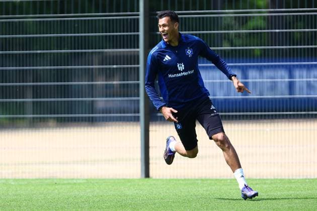 Sport Themen der Woche KW20 Sport Bilder des Tages 27 Davie Selke (Hamburger SV) Fußball I Herren I Training I Saison 2024-2025 I Hamburger SV I 16.05.2025 I Trainingsplätze Volksparkstadion *** 27 Davie Selke Hamburger SV Fußball I Men I Training I Season 2024 2025 I Hamburger SV I 16 05 2025 I Training pitches Volksparkstadion