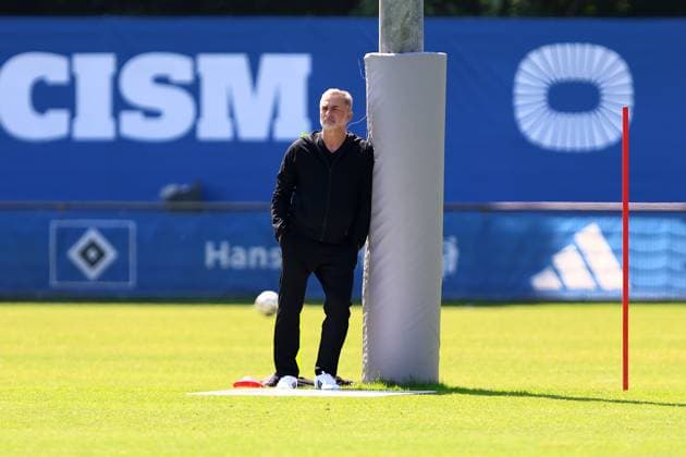 Stefan Kuntz (Vorstand Hamburger SV) Fußball I Herren I Training I Saison 2024-2025 I Hamburger SV I 16.05.2025 I Trainingsplätze Volksparkstadion