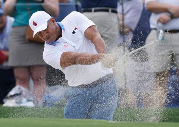 Jhonattan Vegas of Venezuela hits out of a bunker on the 1st hole during the second round of the 2025 PGA, Golf Herren Championship at the Quail Hollow Golf Club in Charlotte, North Carolina on Friday, May 16, 2025.  CHA20250516622 TANNENxMAURY