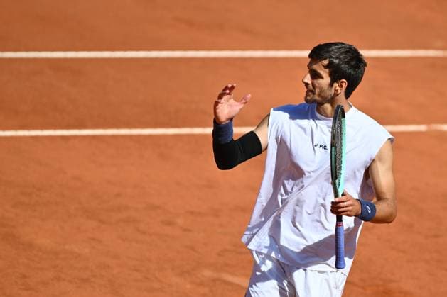 Internazionali BNL D Italia 2025 - Day Twelve Lorenzo Musetti (ITA) plays against Carlos Alcaraz (ESP) during the Internazionali BNL d Italia Day Twelve at Foro Italico in Rome, Italy, on May 15, 2025. rome Italy Italy  Copyright: xDomenicoxCippitellix originalFilename:cippitelli-itainter250516_npeKG.jpg
