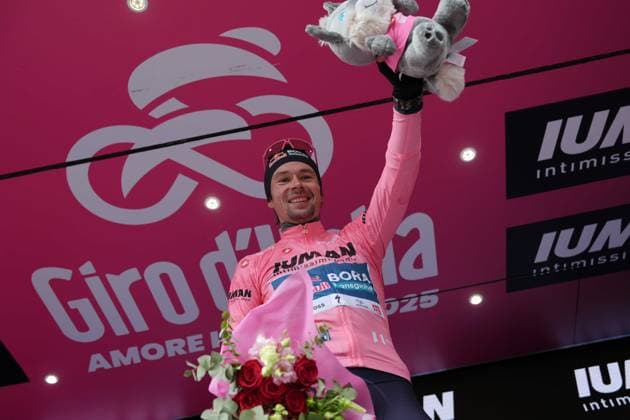 RogliÄ PrimoÅ¾ of Red Bull - Bora - Hansgrohe pink jersey on the podium during the stage 7 of the Giro d™Italia from Castel di Sangro to Tagliacozzo, Italy - Friday, May 16, 2025. - cycling.  Copyright: xGianxMattiaxD Alberto LaPressex