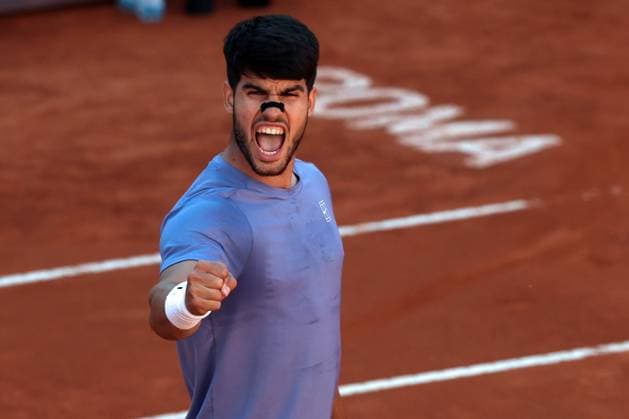 Rome, Italy May 16, 2025: Men s Semifinal, Men s Singles, Competition Carlos Alcaraz (ESP) wins and celebrates against Lorenzo Musetti (ITA) during the Internazionali BNL d Italia 2025 ATP, Tennis Herren Masters Men s 1000 circuit of Rome at the Foro Italico.  Copyright: xmarcoxiacobuccix xipa-agency.netx xmarcoxiacobuccix 0818897217st