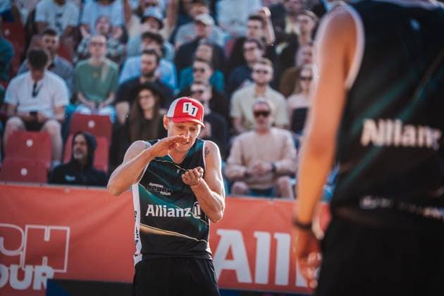 Beachvolleyball Männer Allianz German Beach Tour 2025 Tourstop Düsseldorf 16.05.2025 Martins Plavins Düsseldorf Robert-Lehr-Ufer Nordrhein-Westfalen Deutschland