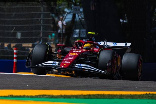 2025 Formula One Emilia Romagna Grand Prix Autodromo Enzo e Dino Ferrari, Imola, Italy.16.May.2025; Lewis Hamilton of Great Britain and Scuderia Ferrari during Free Practice 1 Formula One Emilia Romagna Grand Prix Imola Autodromo Enzo e Dino Ferrari Italy Copyright: xJayxHiranox