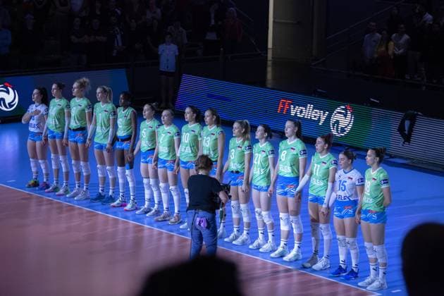 VOLLEYBALL : France VS Slovenie - Nations League - 16 05 2025 TOULOUSE, FRANCE - MAY 16 - VOLLEYBALL : Slovenia national team, Nationalteam during the first preparatory match of the Women s Volleyball Nations League : France VS Slovenia at the Palais des Sports on May 16, 2025 in Toulouse, France  Copyright: xSylvainxDIONISIOx