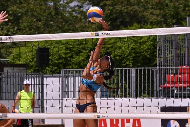 May 16, 2025, Madrid, Madrid, Spain: 2 SOFIA GONZALEZ (ESP) competes during the Beach Pro Tour Futures Madrid 2025 between SPAIN and GERMANY at Parque Deportivo Puerta de Hierro on may 16, 2025 in Madrid, Spain. Madrid Spain - ZUMAc312 20250516_zsp_c312_144 Copyright: xOscarxManuelxSanchezx