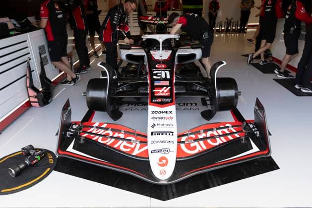 Formula 1 AWS Gran Premio del Made in Italy e dell Emilia-Romagna Nicolas Lerooy OVERTAKE MAXPPP - Imola 16 05 2025 31 OCON Esteban (fra), Haas F1 Team, car box during the Formula 1 AWS Gran Premio del Made in Italy e dell Emilia-Romagna Grand Prix 2025, the 7th round of the 2025 FIA Formula 1 World Championship, WM, Weltmeisterschaft on the Autodromo Internazionale Enzo e Dino Ferrari from May 15 to 18, 2025, in Imola, Italy Imola Italy  Copyright: xOVERTAKE MAXPPPxNicolasxLerooyx OVT202505171870 OVT202505171870