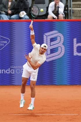 GER, Hamburg, xFSx, ATP500 Herren-Tennistunier Bitpanda Hamburg Open 2025, 17.05.2025 Marko Topo (GER) - Emilio Nava (USA), Marko Topo (GER) macht einen Aufschlag Copyright: HMBxMedia FernandoxSoares