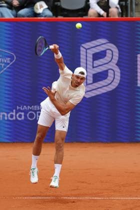 GER, Hamburg, xFSx, ATP500 Herren-Tennistunier Bitpanda Hamburg Open 2025, 17.05.2025 Marko Topo (GER) - Emilio Nava (USA) Marko Topo (GER) macht einen Aufschlag Copyright: HMBxMedia FernandoxSoares