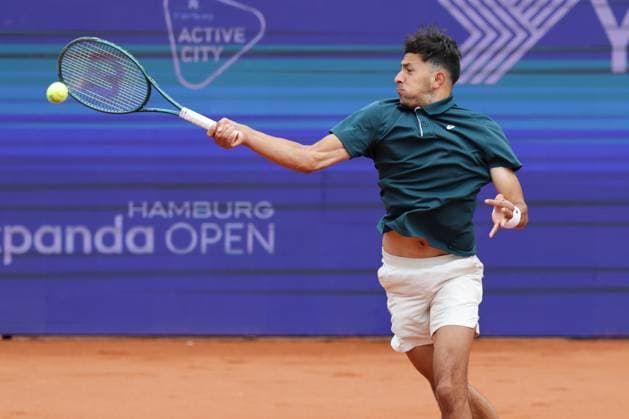 GER, Hamburg, xFSx, ATP500 Herren-Tennistunier Bitpanda Hamburg Open 2025, 17.05.2025 Marko Topo (GER) - Emilio Nava (USA) Emilio Nava (USA) spiel eine Vorhand Copyright: HMBxMedia FernandoxSoares