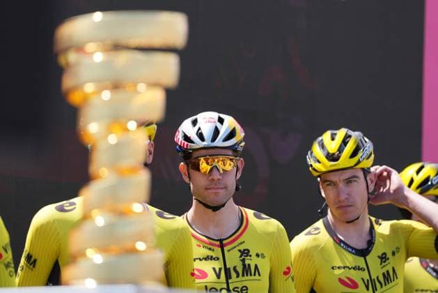 Van Aert Wout of Team Visma Lease A Bike during the stage 8 of the Giro d™Italia from Giulianova to Castelraimondo, Italy - Saturday, May 17, 2025. - cycling.  Copyright: xGianmattiaxD Alberto LaPressex