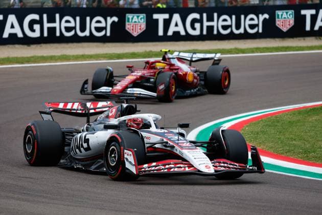 F1 - EMILIA ROMAGNA GRAND PRIX 2025 31 OCON Esteban (fra), Haas F1 Team VF-25 Ferrari, action during the Formula 1 AWS Gran Premio del Made in Italy e Dell™Emilia-Romagna 2025, Emilia Romagna Grand Prix 2025, 7th round of the 2025 FIA Formula One World Championship, WM, Weltmeisterschaft from May 16 to 18, 2025 on the Autodromo Internazionale Enzo e Dino Ferrari, in Imola, Italy - ImolaItaly  Copyright: xJavierxJimenezx