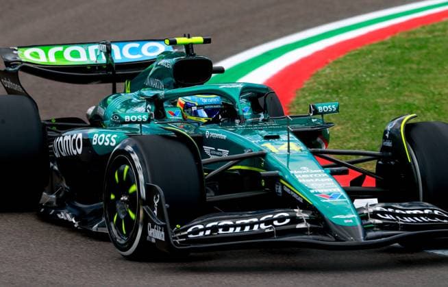 14 Fernando Alonso (ESP, Aston Martin Aramco F1 Team), F1 Grand Prix of Emilia-Romagna at Autodromo Internazionale Enzo e Dino Ferrari on May 17, 2025 in Imola, Italy. (Photo by HOCH ZWEI) Imola Italy
