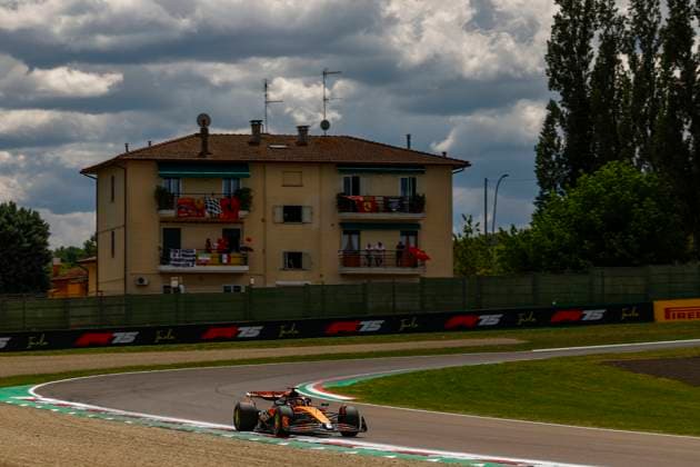 81 Oscar Piastri (AUS, McLaren F1 Team), F1 Grand Prix of Emilia-Romagna at Autodromo Internazionale Enzo e Dino Ferrari on May 17, 2025 in Imola, Italy. (Photo by HOCH ZWEI) Imola Italy