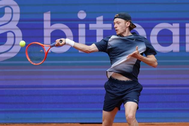 GER, Hamburg, xFSx, ATP500 Herren-Tennistunier Bitpanda Hamburg Open 2025, 17.05.2025 , Max Wiskandt (GER) spiel eine Vorhand Copyright: HMBxMedia FernandoxSoares