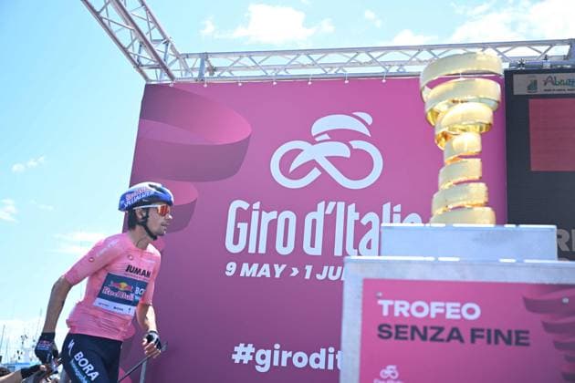 17-05-2025 Giro D italia; Tappa 08 Giulianova - Castelraimondo; 2025, Red Bull - Bora Hansgrohe; Roglic, Primoz; Giulianova; 