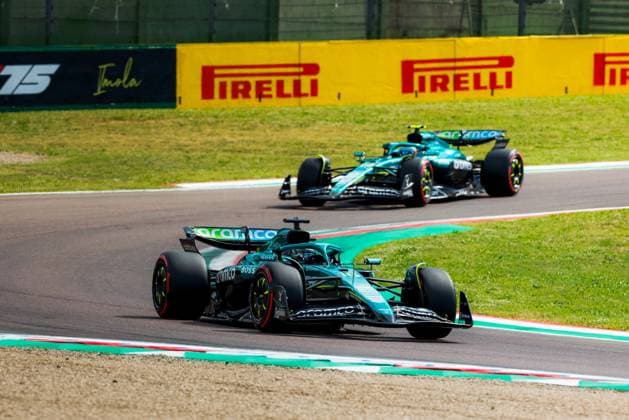Formula 1 AWS Gran Premio del Made in Italy e dell Emilia-Romagna Alexis Perrin OVERTAKE MAXPPP - Imola 17 05 2025 18 STROLL Lance (can), Aston Martin Aramco Cognizant, action 14 ALONSO Fernando (esp), Aston Martin Aramco Cognizant, action during the Formula 1 AWS Gran Premio del Made in Italy e dell Emilia-Romagna Grand Prix 2025, the 7th round of the 2025 FIA Formula 1 World Championship, WM, Weltmeisterschaft on the Autodromo Internazionale Enzo e Dino Ferrari from May 15 to 18, 2025, in Imola, Italy Imola Italy  Copyright: xOVERTAKE MAXPPPxAlexisxPerrinx OVT202505173087 OVT202505173087