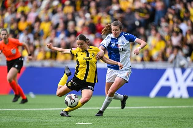 Fußball, Frauen, BSC Young Boys Bern - Grasshopper Club Zürich 17 05 2025, Bern, Stadion Wankdorf, Women s Super League Final 2: BSC YB Frauen - GC Frauenfussball, 13 Malaurie Granges (BSC YB Frauen, left) against 4 Victoria Laino (Grasshopper Club Zurich, right) Bern Stadion Wankdorf Bern Switzerland Copyright: xJustPictures.ch KjetilxWaberx jp-en-KjWa-KW2_1321