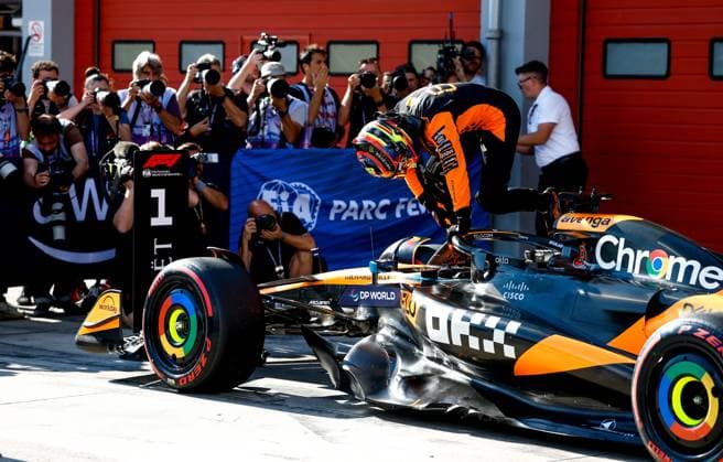 81 Oscar Piastri (AUS, McLaren F1 Team), F1 Grand Prix of Emilia-Romagna at Autodromo Internazionale Enzo e Dino Ferrari on May 17, 2025 in Imola, Italy. (Photo by HOCH ZWEI) Imola Italy