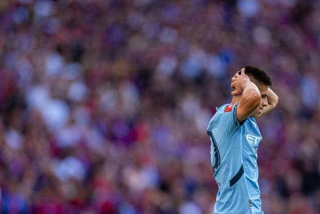 Football - FA Cup - Final - Crystal Palace FC v Manchester City FC LONDON, ENGLAND - Saturday, May 17, 2025: Manchester City s Claudio Echeverri reacts after missing a chance during the FA Cup Final between Crystal Palace FC and Manchester City FC at Wembley Stadium. (Photo by Harry Murphy Propaganda) LONDON Wembley Stadium GREATER LONDON ENGLAND  Copyright: xDavidxRawcliffex P2025-05-17-FA_Cup_Final_2025-34